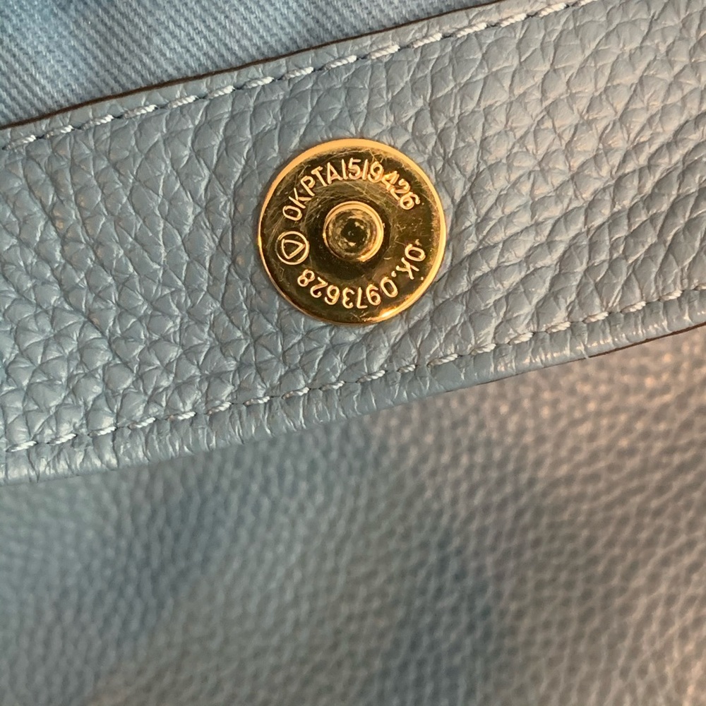 Michael Kors shoulder bag. - Picture 7 of 12